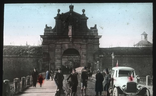 To był Tony Halik przedwojennej Polski. Nowa książka o podróży dookoła świata