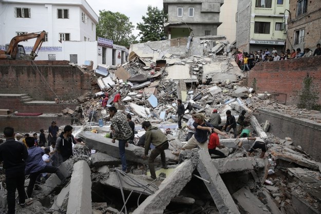 To było najsilniejsze trzęsienie ziemi w Nepalu od 81 lat /Narendra Shrestha /PAP/EPA