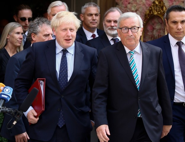 To było pierwsze spotkanie  Jean-Claude'a Junckera z premierem Wielkiej Brytanii /JULIEN WARNAND /PAP/EPA