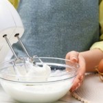To ciasto było hitem PRL-u. Zrób na weekend, a nie zostanie ani okruszek