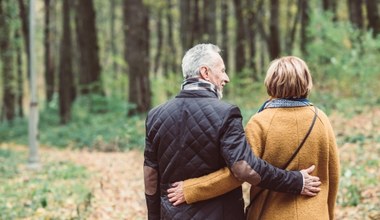 To idealna różnica wieku w związku. Daje największe szanse na udane małżeństwo