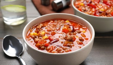 To idealna zupa na jesień. Jest tak syta, że zastąpi dwa dania