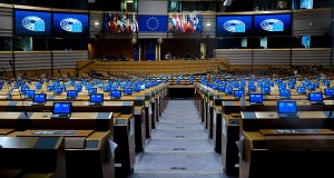 To im odbiera się najwięcej immunitetów. "Nie ma drugiej takiej partii w Europie" 