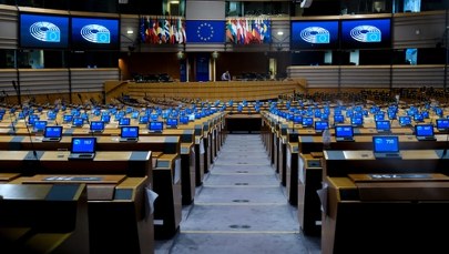 To im odbiera się najwięcej immunitetów. "Nie ma drugiej takiej partii w Europie" 