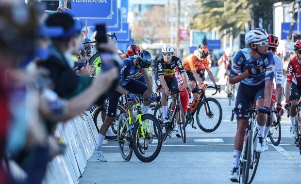 "To jakiś żart!" Kuriozum na finiszu wyścigu kolarzy Dookoła Algarve