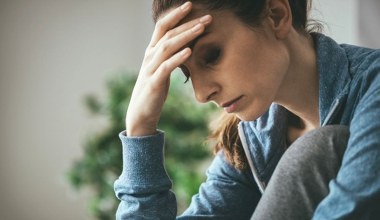 To jeden z najgorszych niedoborów. Słabną kości, spowalnia metabolizm, spada jakość snu 