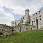 Ogrodzieniec To jeden z najpiękniejszych zamków w Polsce. Idealny na wycieczkę z Krakowa