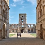 To jeden z najpiękniejszych zamków w Polsce. Odwiedź go w drodze do Sandomierza 