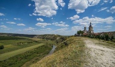 To jeden z najrzadziej odwiedzanych krajów w Europie. Tanio i pięknie