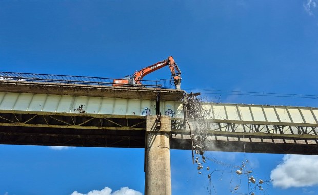 To jedna z największych kolejowych inwestycji w Poznaniu. Rozbiórka ruszyła