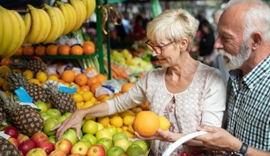 To jedne z najzdrowszych polskich owoców i to za grosze. Seniorzy powinni jeść codziennie