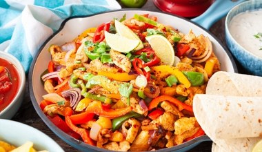 To jedno z najsmaczniejszych dań kuchni meksykańskiej. Na imprezę zrób fajitas