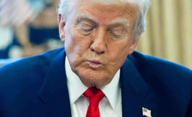 To jeszcze nie koniec. Szokująca stawka ceł dla Chin 