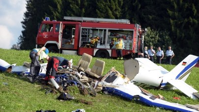 To miał być prezent urodzinowy dla ukochanej. W wypadku samolotu zginęły trzy osoby 