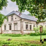 To miejsce jest nazywane Mazowiecką Szwajcarią. Górski teren i malownicze zabytki