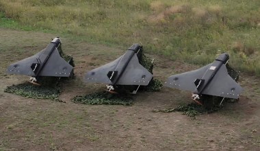 To może być dron znaleziony pod Rusinowem. Rosjanie tworzą go z drewna