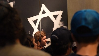 "To może nie być przypadek". Były szef MSZ o oburzającym wpisie Jad Waszem