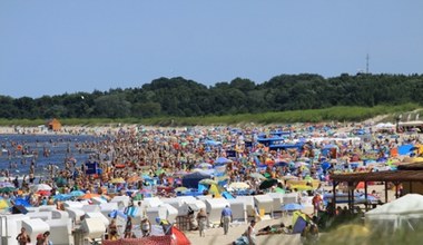 To najbardziej zatłoczone plaże nad Bałtykiem. Omijaj je, jeśli lubisz spokój
