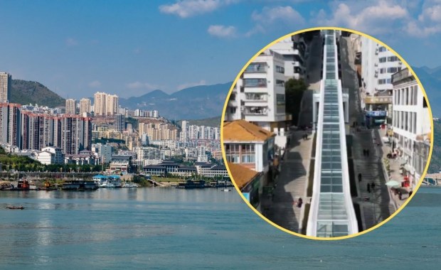 To najdłuższe schody ruchome świata. Znajdują się w zboczu góry