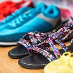 To najgorsze buty na lato. Modne, ale niebezpieczne dla zdrowia 