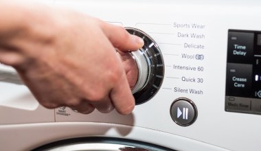 To najgorsze, co możesz zrobić podczas prania. Tylko marnujesz czas i pieniądze