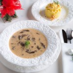 ​To najlepsza śmietana do zupy grzybowej. Podkreśla smak i konsystencję