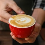 To najlepsza wiadomość dla kawoszy. Wystarczy jedna filiżanka po posiłku, a organizm podziękuje  