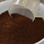 To najlepszy sposób na przechowywanie kawy. Zachowa smak, aromat i świeżość  