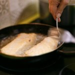 To najlepszy tłuszcz do smażenia ryby. Nie przypala się, mięso jest soczyste i chrupiące