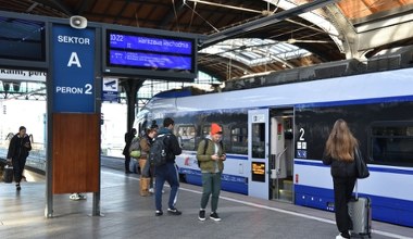 To najstarsza linia kolejowa w Polsce. Powstała ponad 180 lat temu