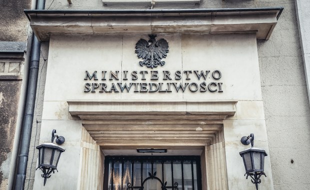 To nie był atak hakerski. Ważne systemy już działają