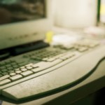 To nie była tylko ozdoba. Przed czym chronił wygaszacz ekranu?