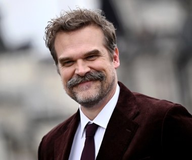 To nie David Harbour miał zagrać w "Stranger Things". Twórcy zaproponowali rolę innemu aktorowi
