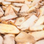 To nie imbir ani kurkuma, choć wygląda podobnie. Reguluje poziom cukru i cholesterolu, topi tłuszcz z boczków