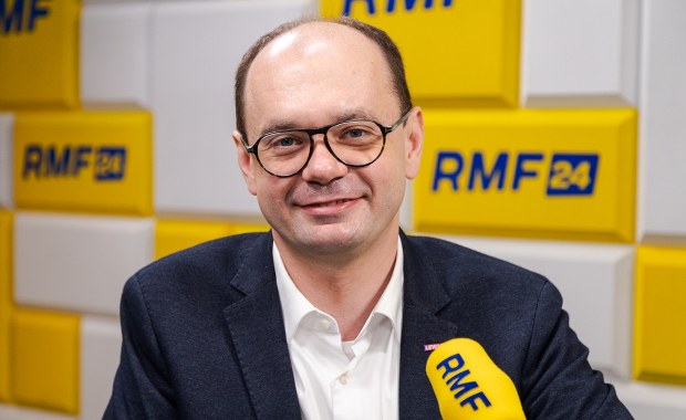"To nie jest najlepszy pomysł". Co zrobi Tusk ws. odebrania orderu Zełenskiemu?