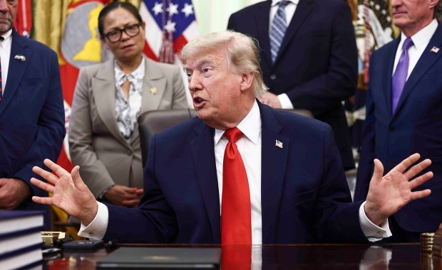 "To nie powinno się wydarzyć". Trump wściekły na Izrael