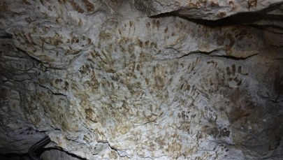 To nie pradawne malowidła jaskiniowe. Nieodwracalna ingerencja w Jaskinię Mroźną