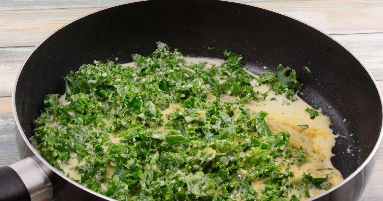 To nie tylko niskokaloryczne warzywo ma wiele właściwości leczniczych. /merrimon /123RF/PICSEL