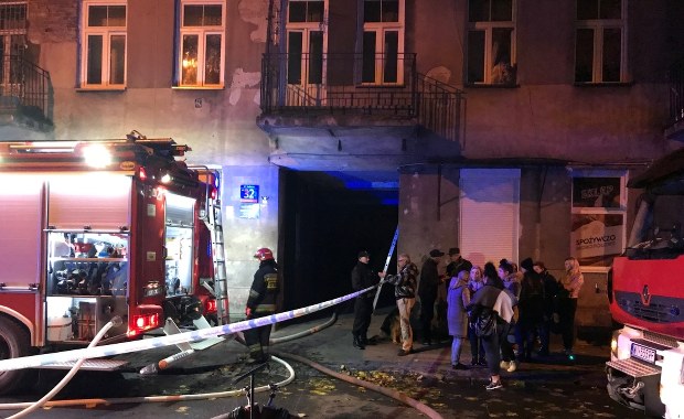 To nie wybuch gazu był przyczyną pożaru kamienicy na warszawskiej Pradze