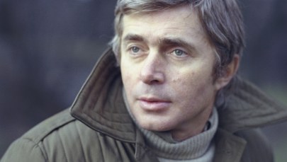 To on wyreżyserował kultowy "Rejs". 80. urodziny Marka Piwowskiego