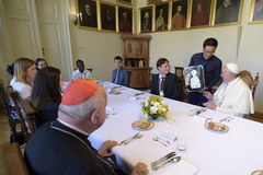 To oni zjedli obiad z papieżem Franciszkiem! 