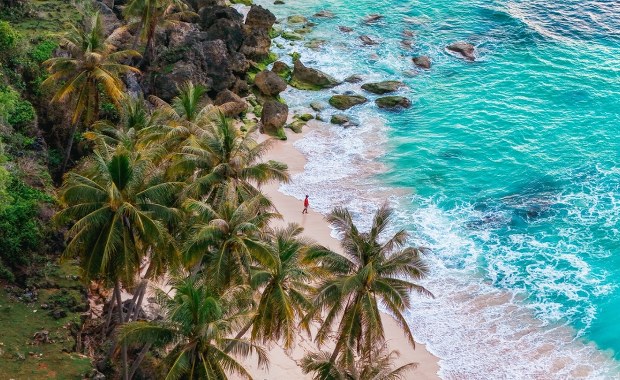 To pierwszy kraj na świecie z pokoleniowym zakazem palenia. Surowe kary