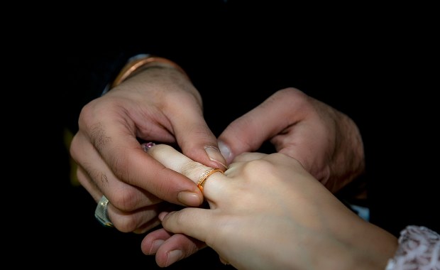 To się dzieje w XXI wieku. Wyszła za mąż w wieku 12 lat, rok później urodziła syna