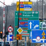 To skrzyżowanie w Częstochowie to koszmar kierowców. Znaki aż trudno policzyć