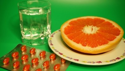 To smaczny i zdrowy owoc. Dlaczego niektórzy muszą z niego zrezygnować?