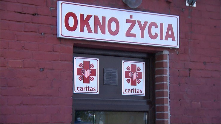 To szóste niemowlę zostawione w częstochowskim Oknie Życia /Polsat News