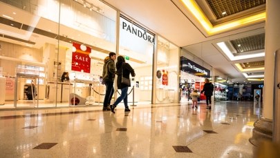 To teraz będzie nosić każda Polka. Biżuteryjny gigant porzuca srebro 