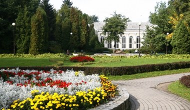To uzdrowisko kochali wielcy ludzie. Na miejscu termy, park zdrojowy i szlaki rowerowe 