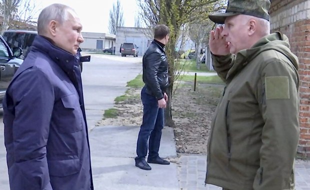 "To ważne, by poznać opinie nt. rozwoju sytuacji". Putin odwiedził okupowane obwody