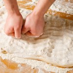To ważny składnik dobrego ciasta na pizzę. Niektórzy celowo pomijają